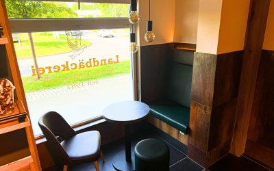 Fachgeschäft in der Schleizerstraße mit gemütliche Sitzecke