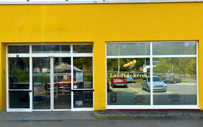 Fachgeschäft in der Karl-Liebknecht-Straße - Außenansicht